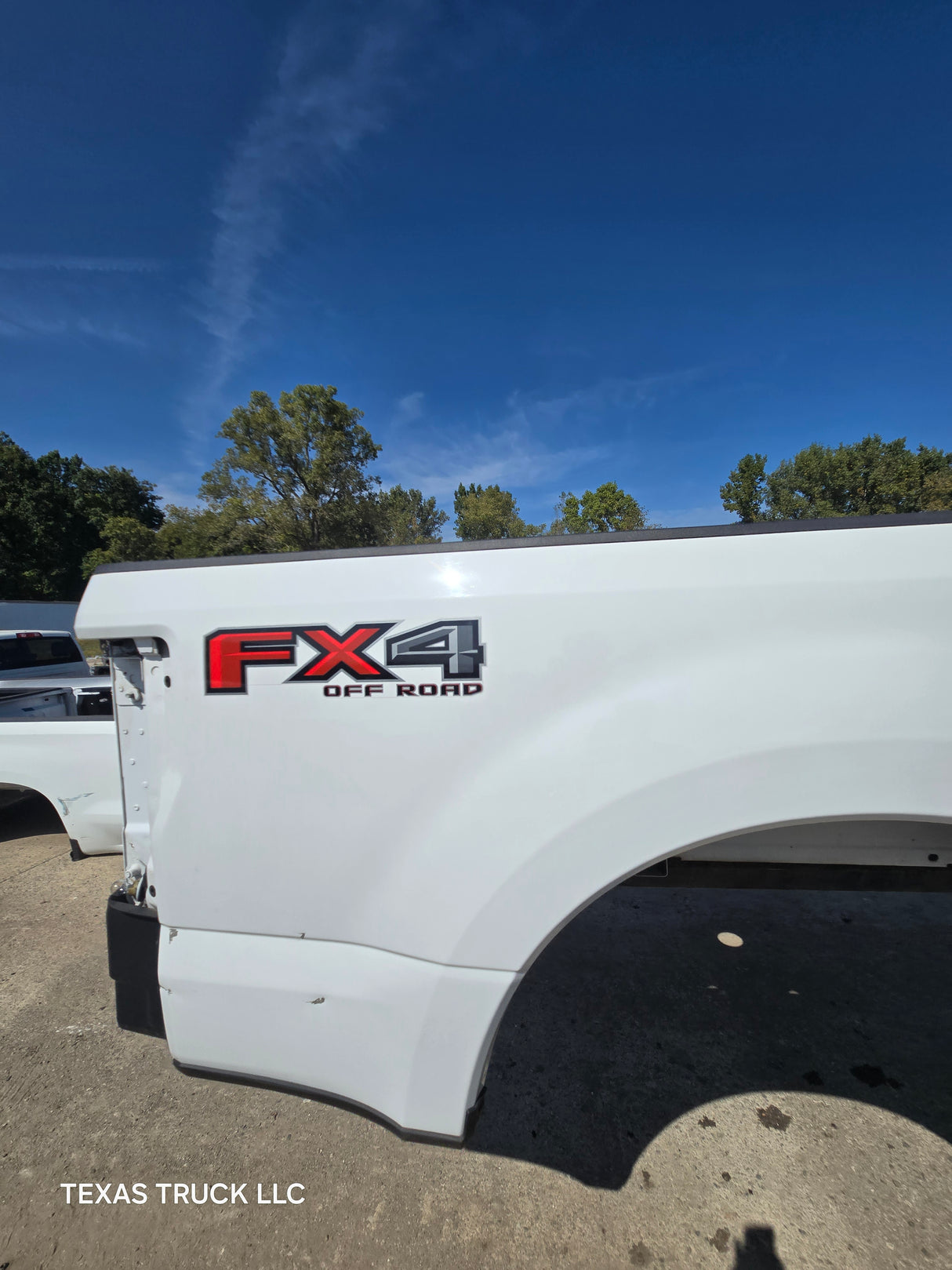 2017-2022 Ford F250 F350 Super Duty 8' Long Truck Bed - Oxford White