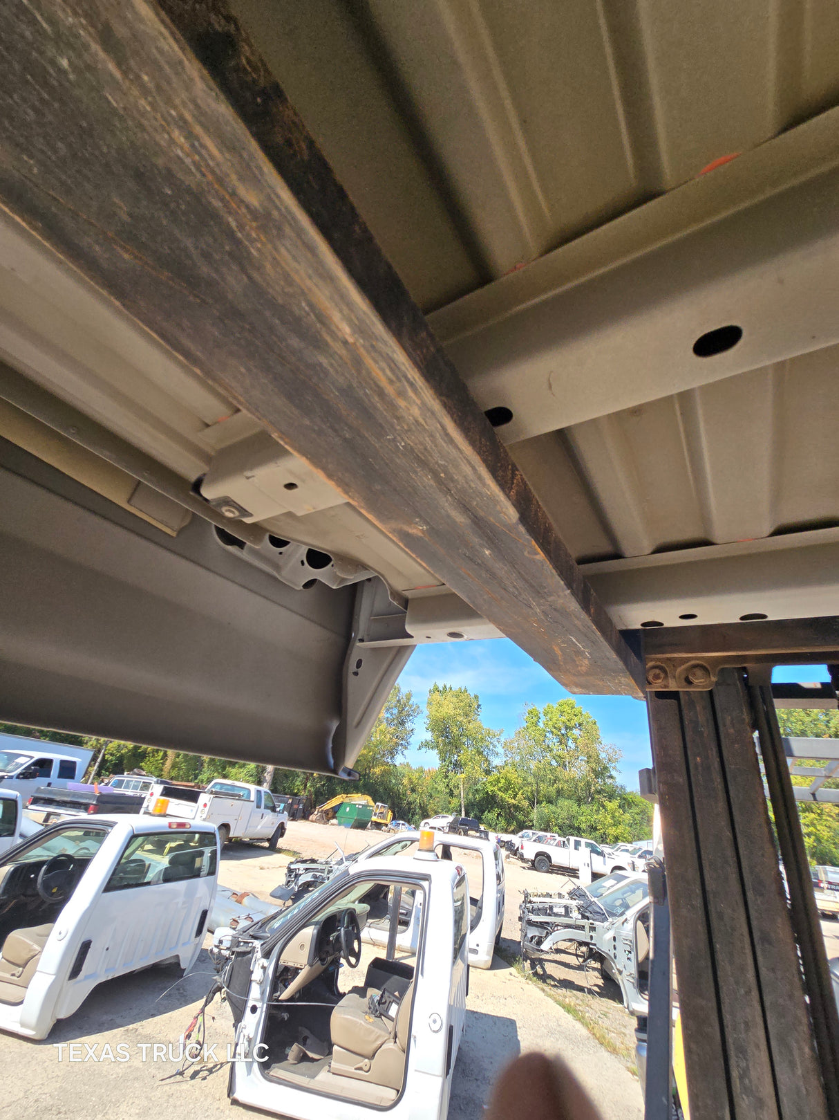 2017-2022 Ford F250 F350 Super Duty 8' Long Truck Bed - Oxford White
