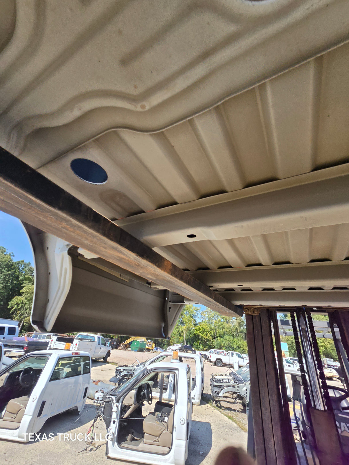2017-2022 Ford F250 F350 Super Duty 8' Long Truck Bed - Oxford White