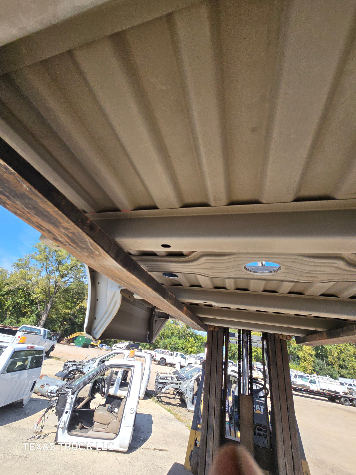 2017-2022 Ford F250 F350 Super Duty 8' Long Truck Bed - Oxford White