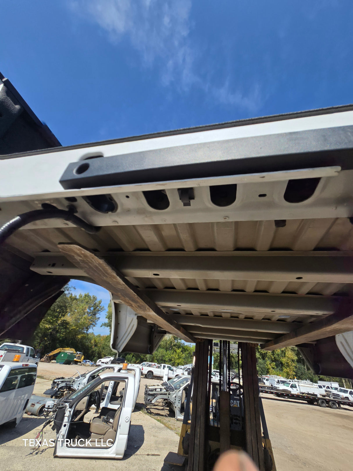 2017-2022 Ford F250 F350 Super Duty 8' Long Truck Bed - Oxford White