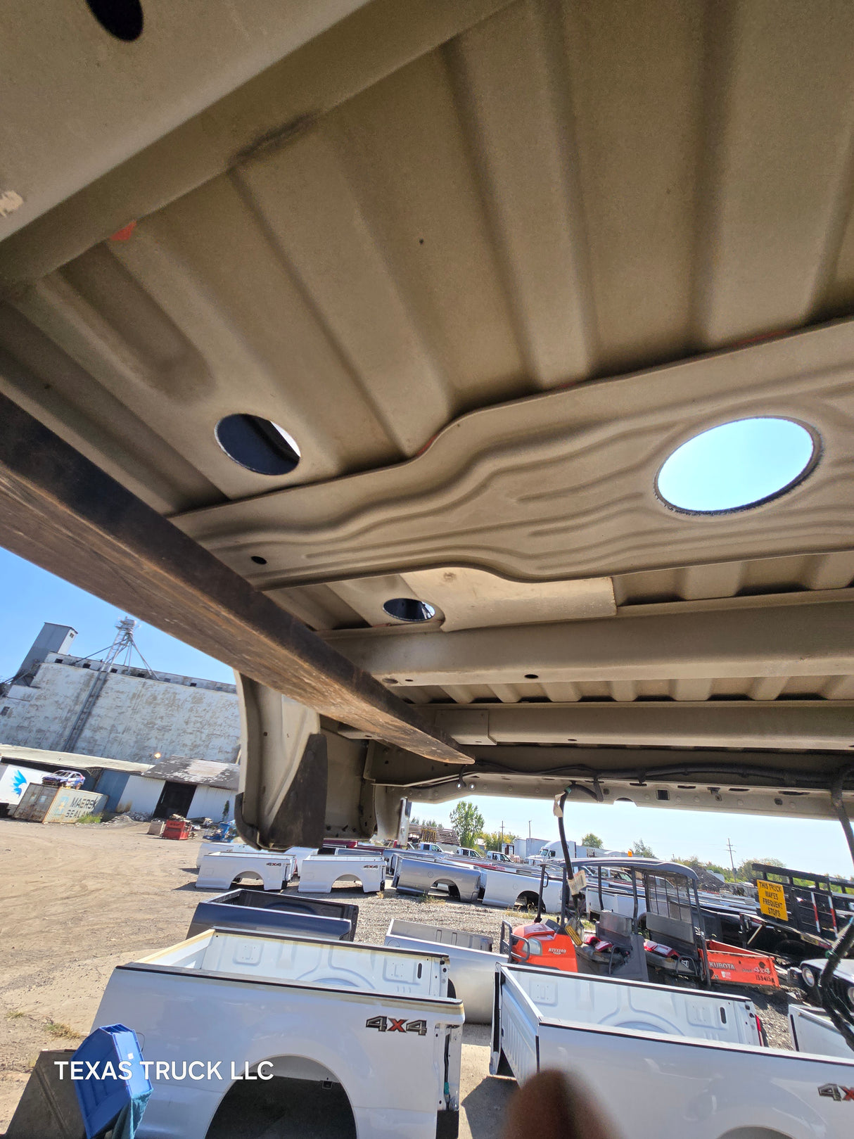 2017-2022 Ford F250 F350 Super Duty 8' Long Truck Bed - Oxford White