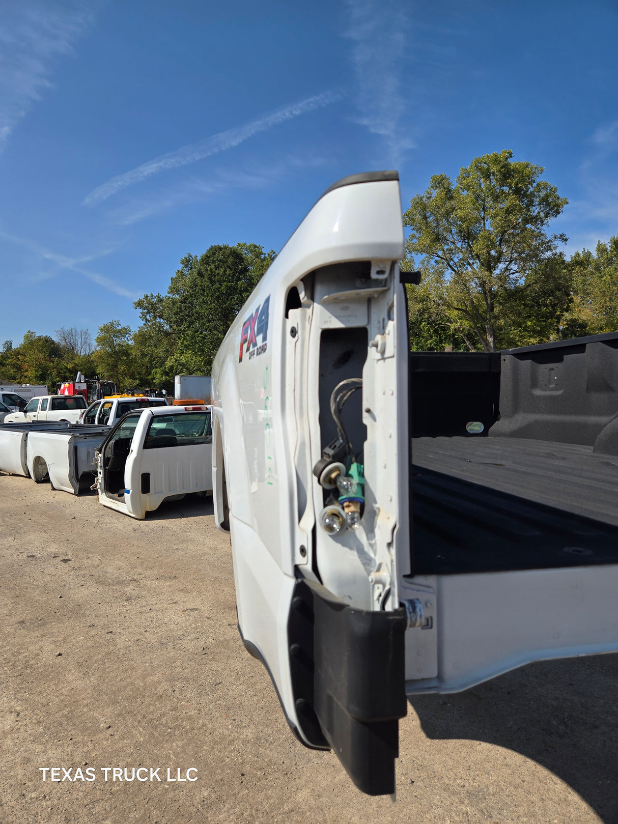 2017-2022 Ford F250 F350 Super Duty 8' Long Truck Bed - Oxford White