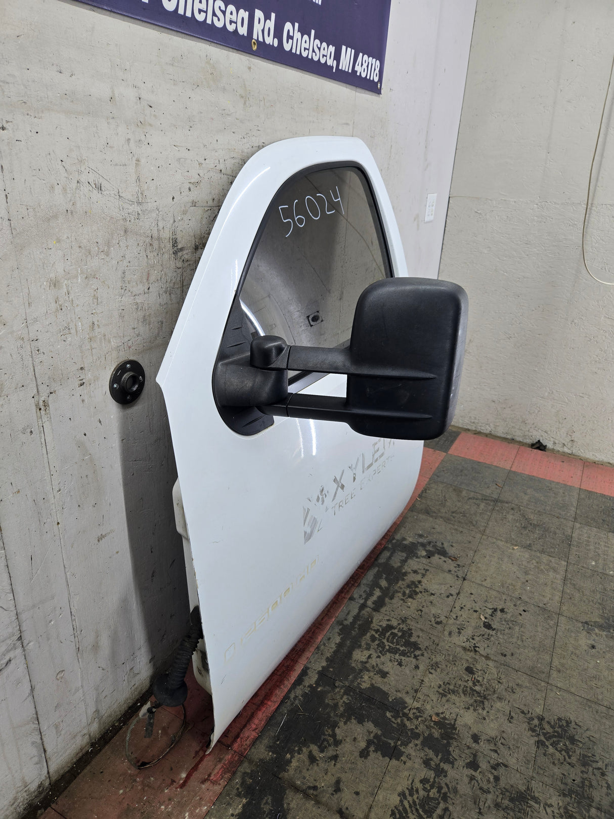 2007-2013 Chevrolet Silverado / GMC Sierra 1500 2500 3500 HD LH Front Driver Side Door - Summit White