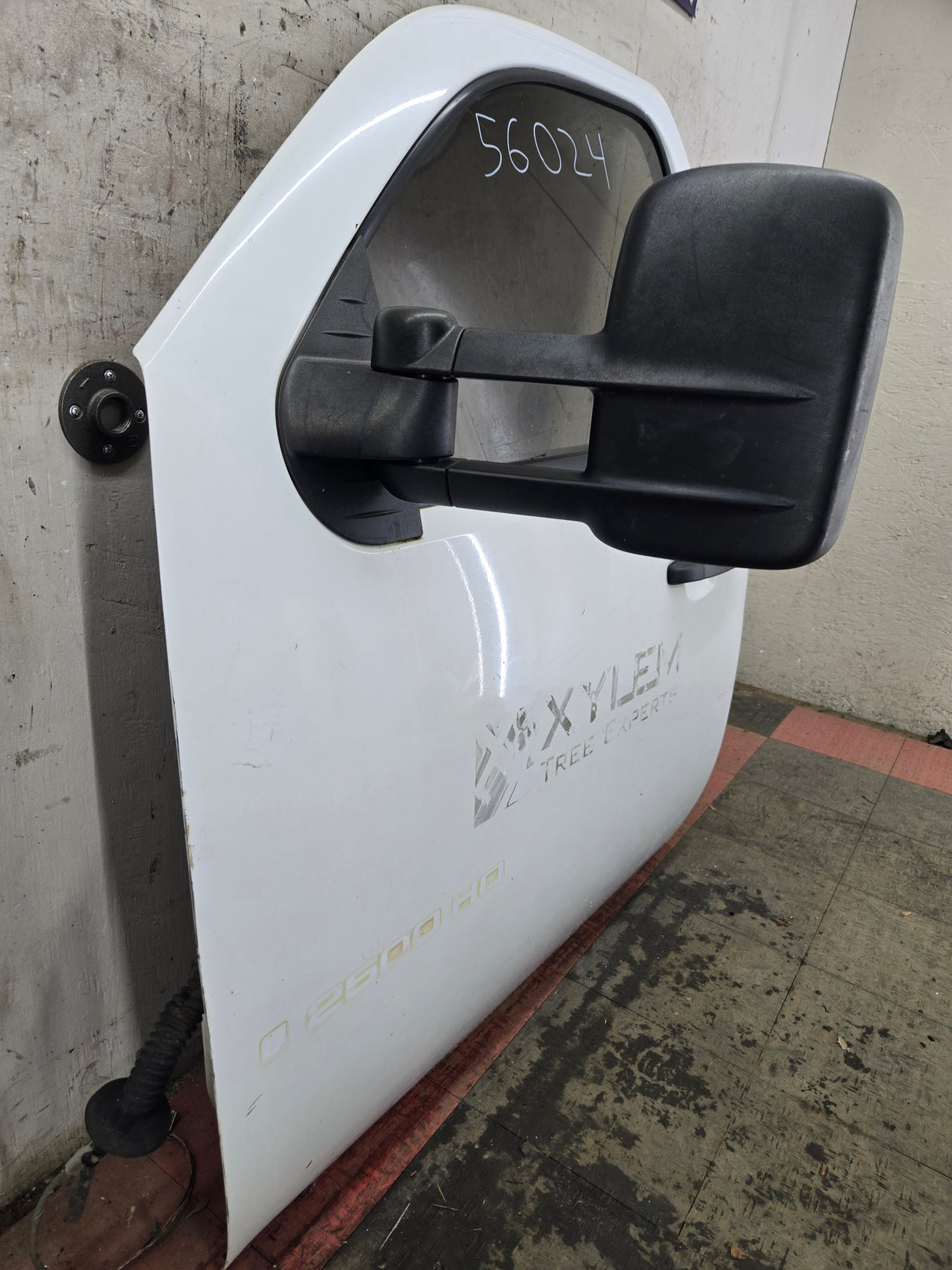 2007-2013 Chevrolet Silverado / GMC Sierra 1500 2500 3500 HD LH Front Driver Side Door - Summit White