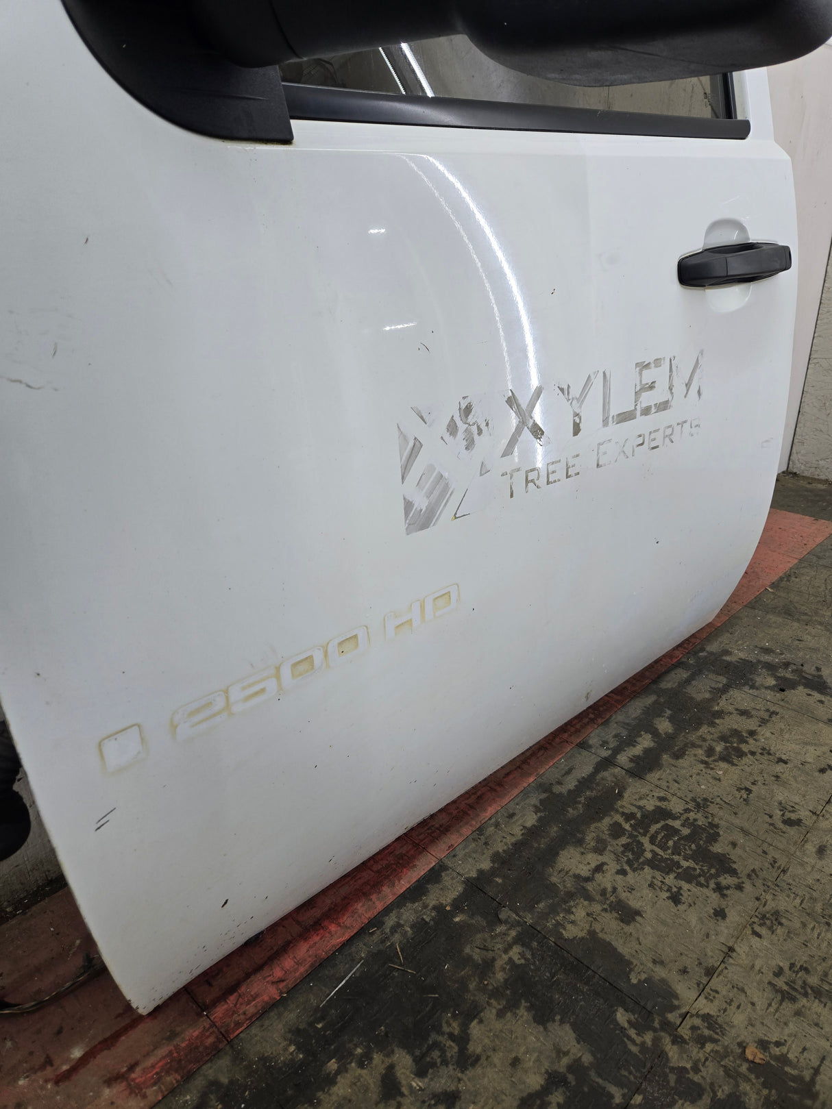 2007-2013 Chevrolet Silverado / GMC Sierra 1500 2500 3500 HD LH Front Driver Side Door - Summit White