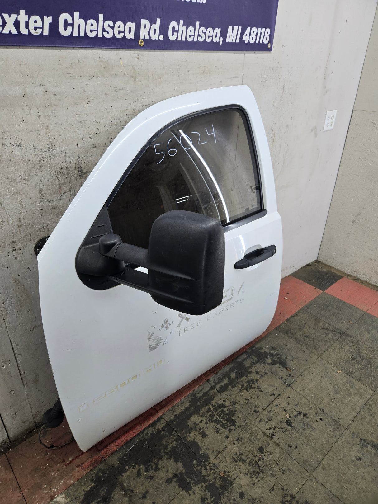 2007-2013 Chevrolet Silverado / GMC Sierra 1500 2500 3500 HD LH Front Driver Side Door - Summit White