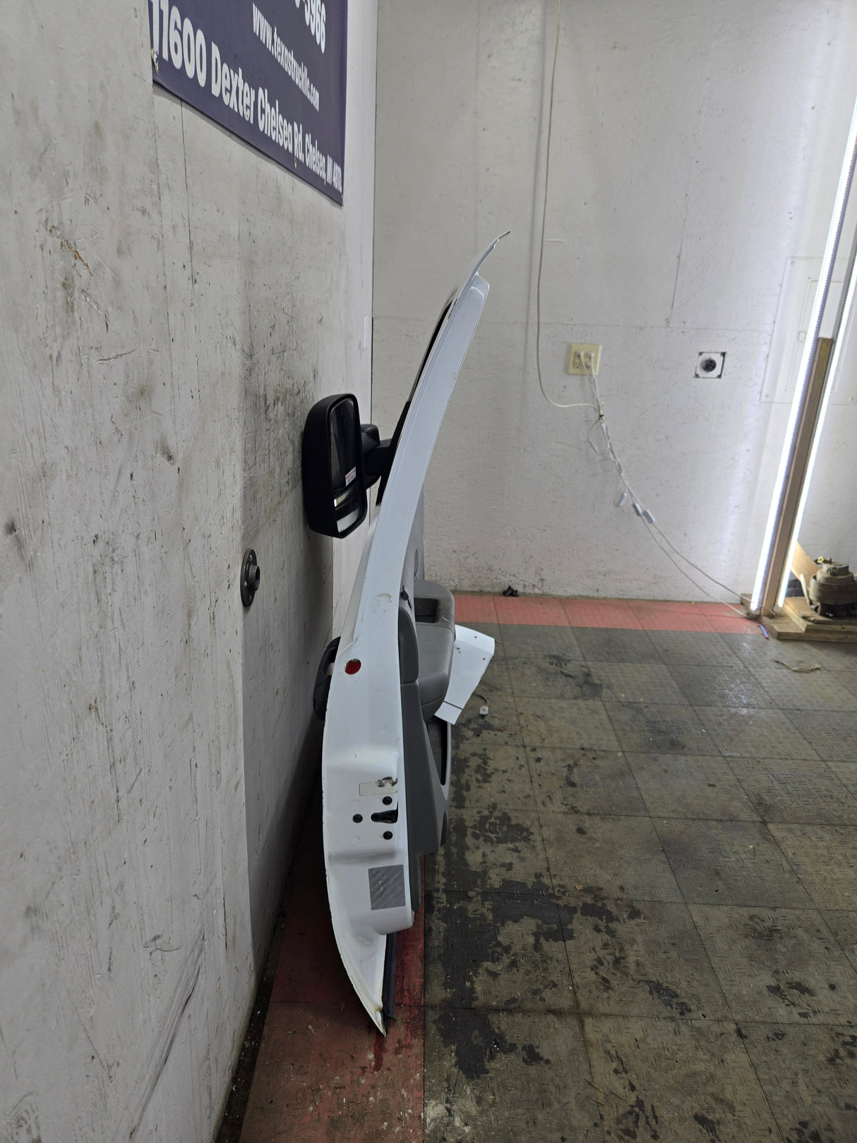 2007-2013 Chevrolet Silverado / GMC Sierra 1500 2500 3500 HD LH Front Driver Side Door - Summit White
