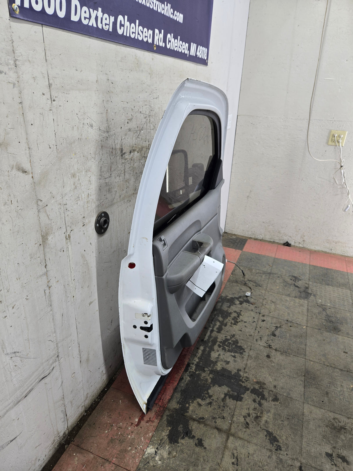 2007-2013 Chevrolet Silverado / GMC Sierra 1500 2500 3500 HD LH Front Driver Side Door - Summit White