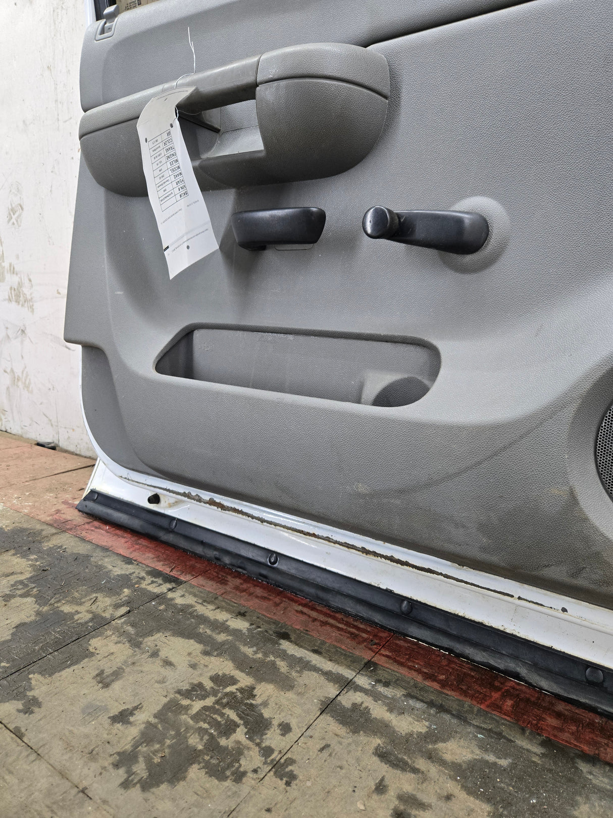 2007-2013 Chevrolet Silverado / GMC Sierra 1500 2500 3500 HD LH Front Driver Side Door - Summit White