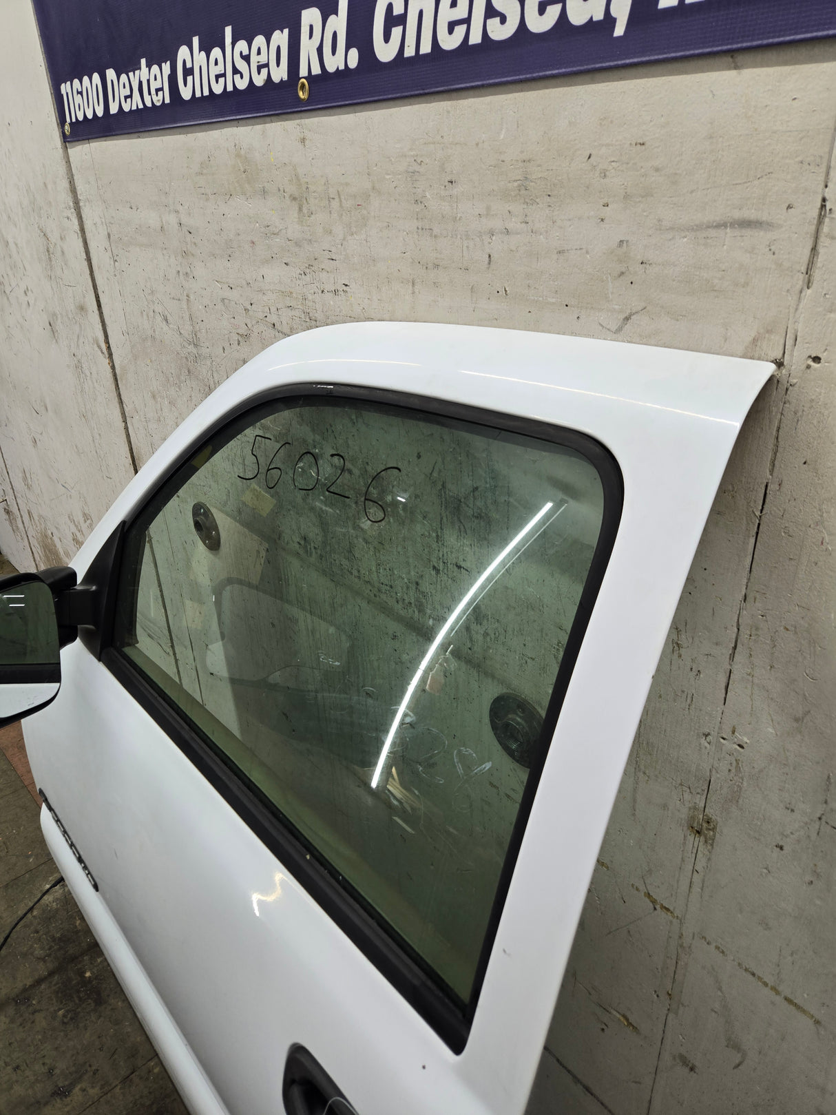 1999-2006 Chevrolet Silverado / GMC Sierra 1500 2500 3500 HD Front Driver Side Door LH