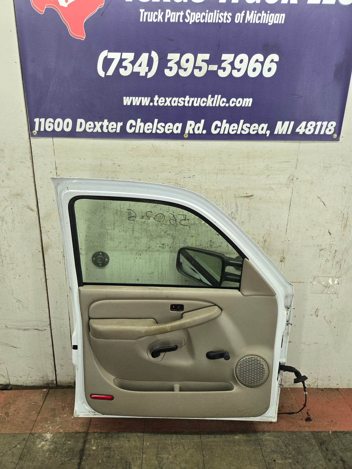 1999-2006 Chevrolet Silverado / GMC Sierra 1500 2500 3500 HD Front Driver Side Door LH