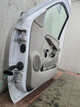 1999-2006 Chevrolet Silverado / GMC Sierra 1500 2500 3500 HD Front Passenger side Door RH