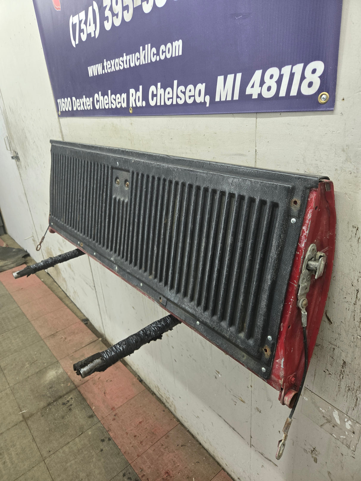 1988-1998 Chevrolet / GMC 1500 2500 3500 Tailgate - Red