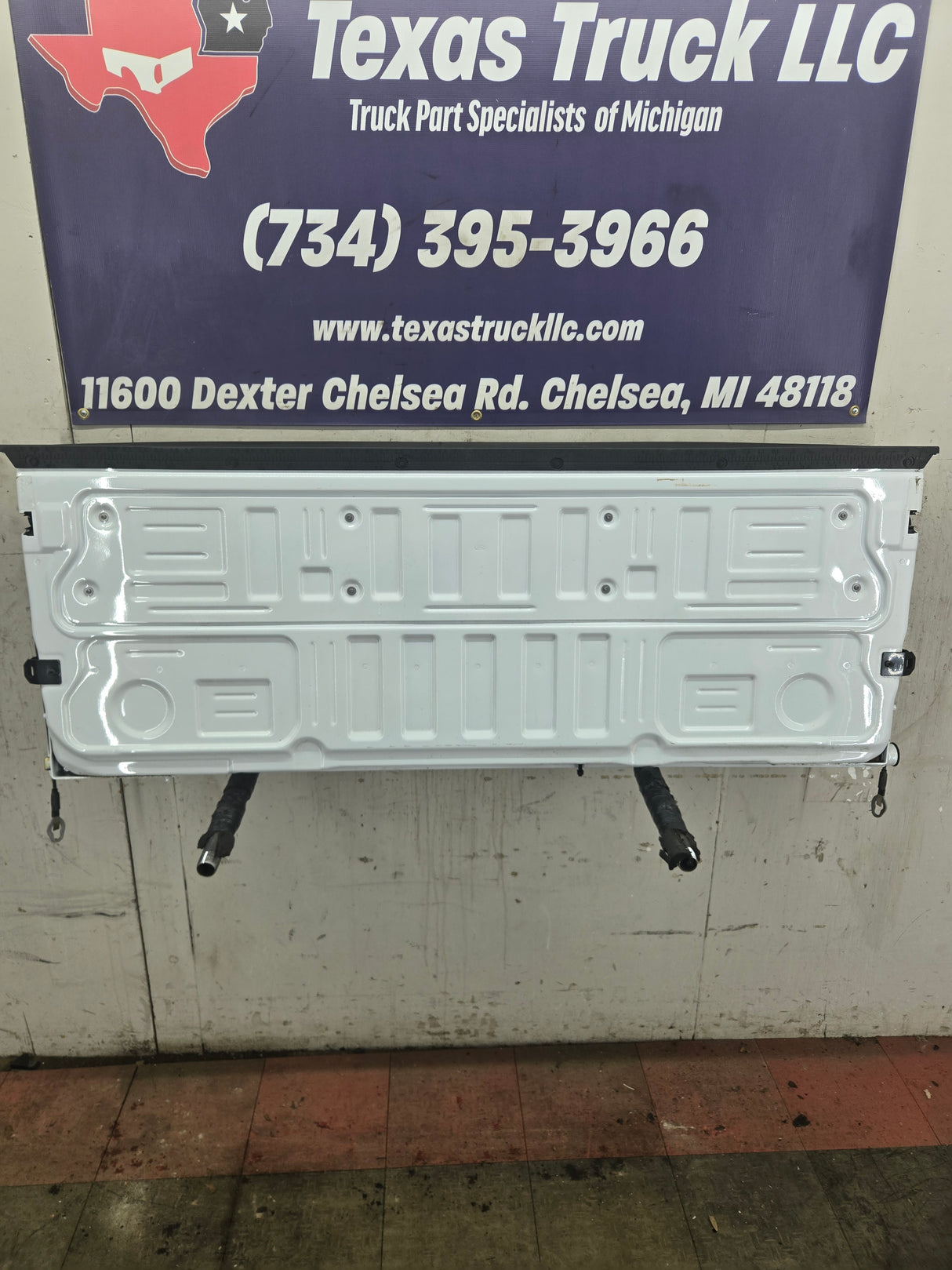 2023-2025 Ford Super Duty F250 F350 F450 F550 Tailgate - Oxford White New Take off
