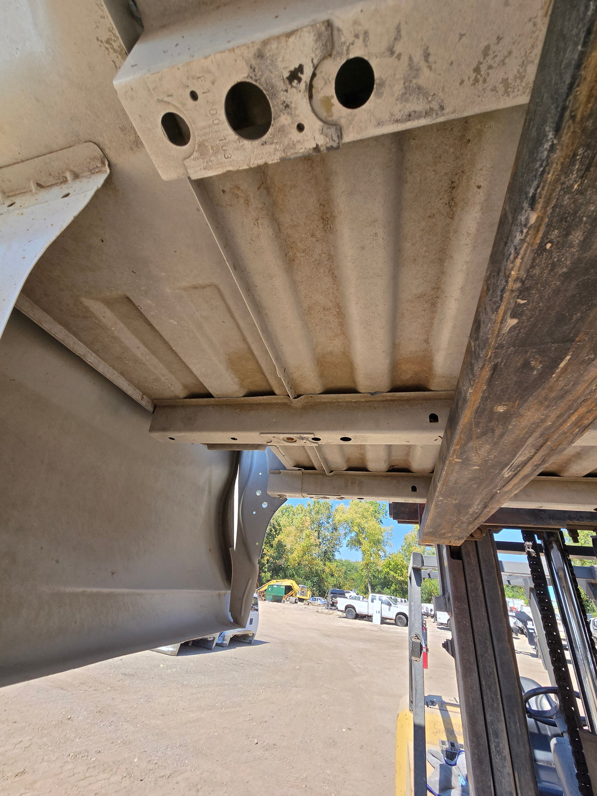 2019-2025 Chevrolet Silverado 1500 8' Long Truck Bed - White