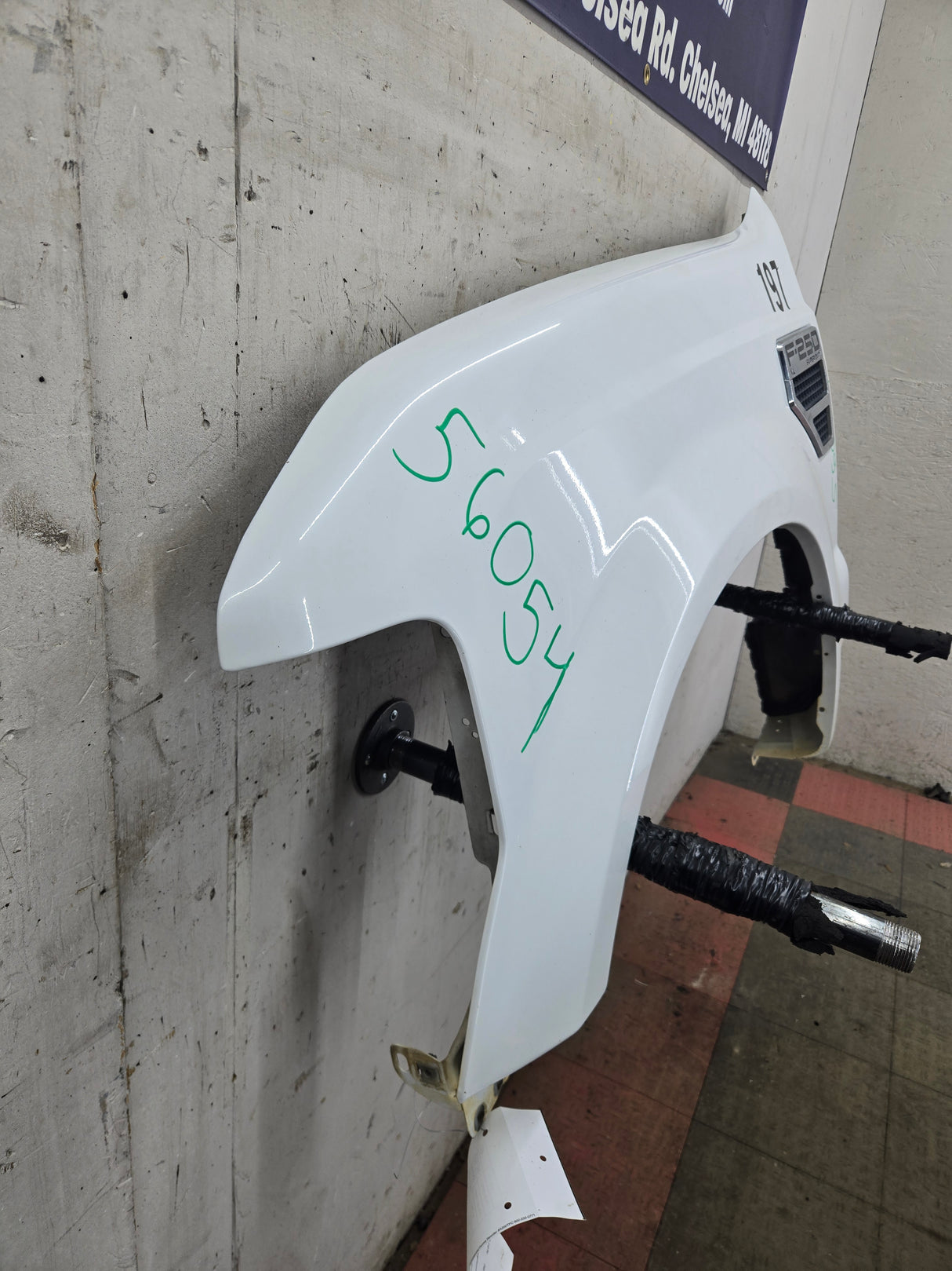 2008-2010 Ford Super Duty F250 F350 LH Driver Side Fender - Oxford White