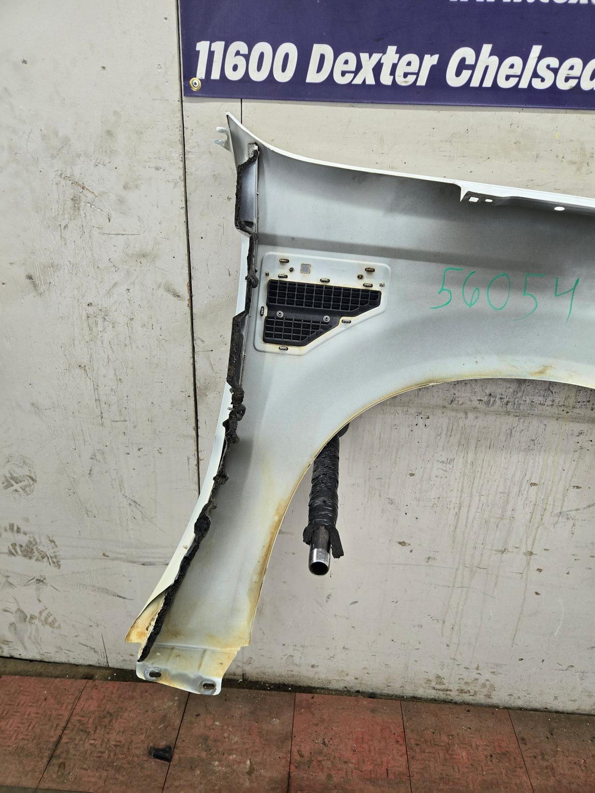 2008-2010 Ford Super Duty F250 F350 LH Driver Side Fender - Oxford White