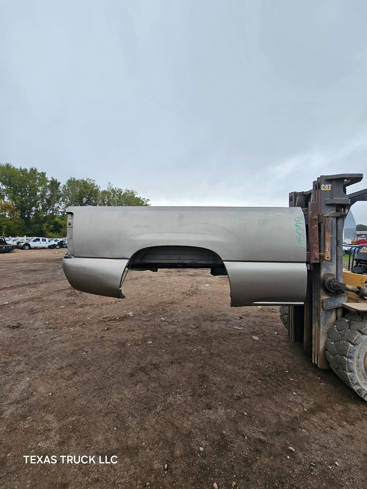 1999-2007 Chevrolet Silverado / GMC Sierra 1500 2500 3500 HD 6' 6" Short Truck Bed - Pewter