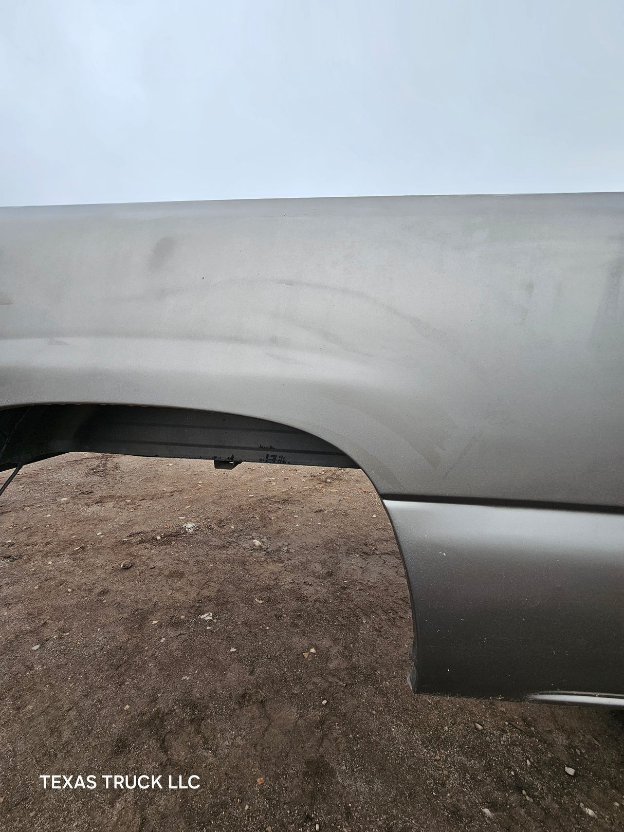 1999-2007 Chevrolet Silverado / GMC Sierra 1500 2500 3500 HD 6' 6" Short Truck Bed - Pewter