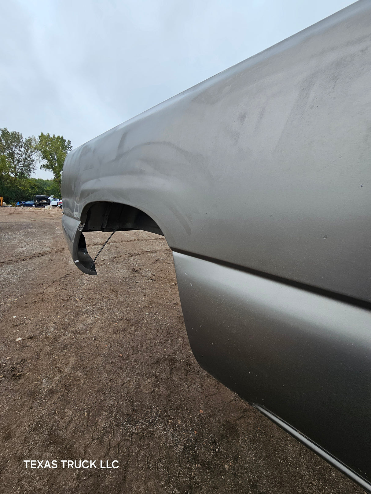 1999-2007 Chevrolet Silverado / GMC Sierra 1500 2500 3500 HD 6' 6" Short Truck Bed - Pewter