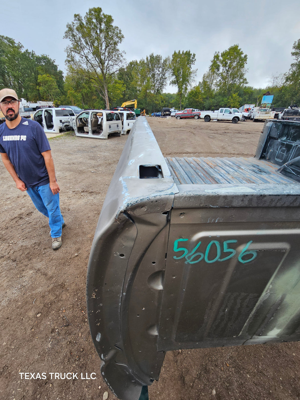 1999-2007 Chevrolet Silverado / GMC Sierra 1500 2500 3500 HD 6' 6" Short Truck Bed - Pewter