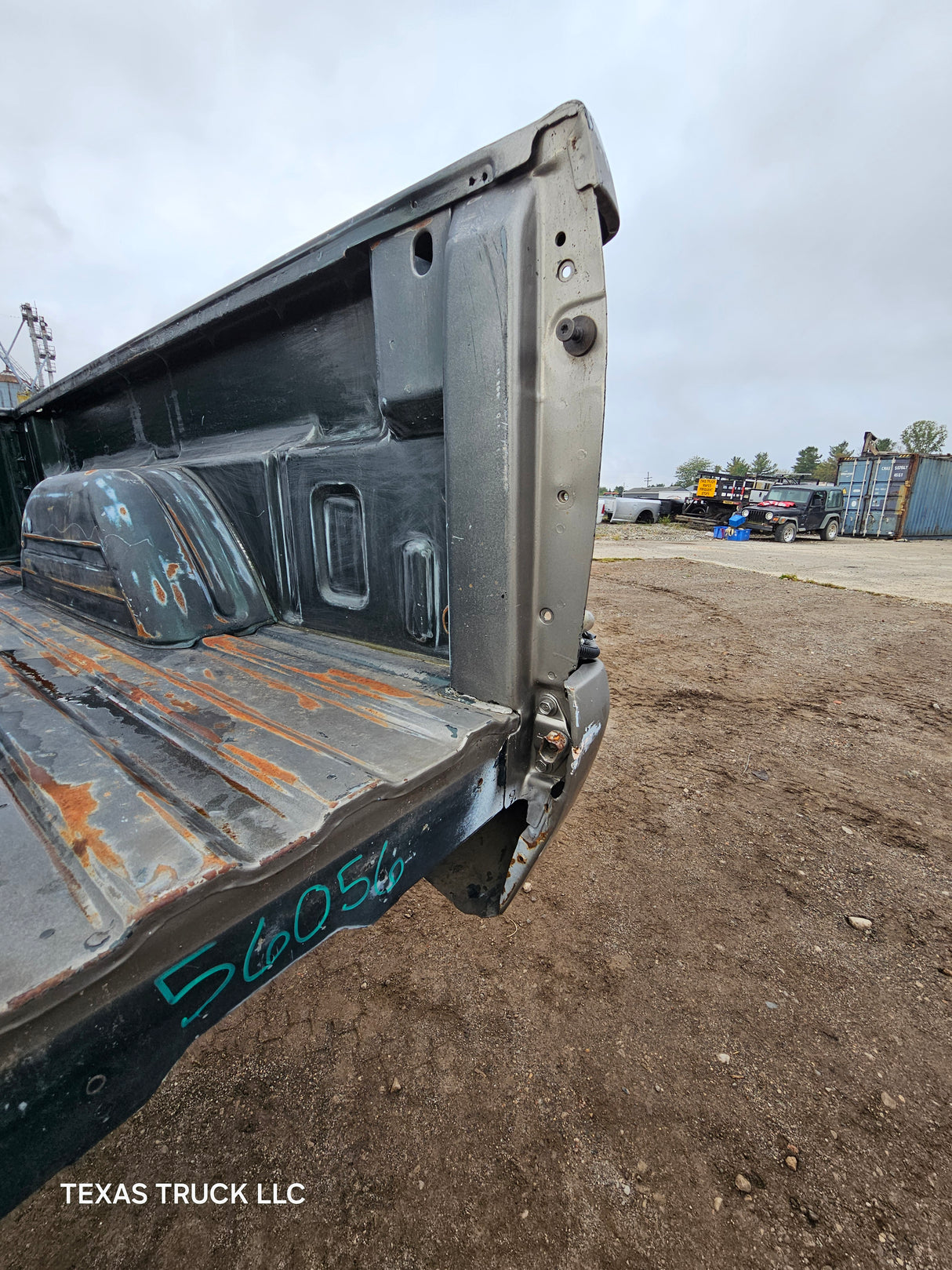 1999-2007 Chevrolet Silverado / GMC Sierra 1500 2500 3500 HD 6' 6" Short Truck Bed - Pewter