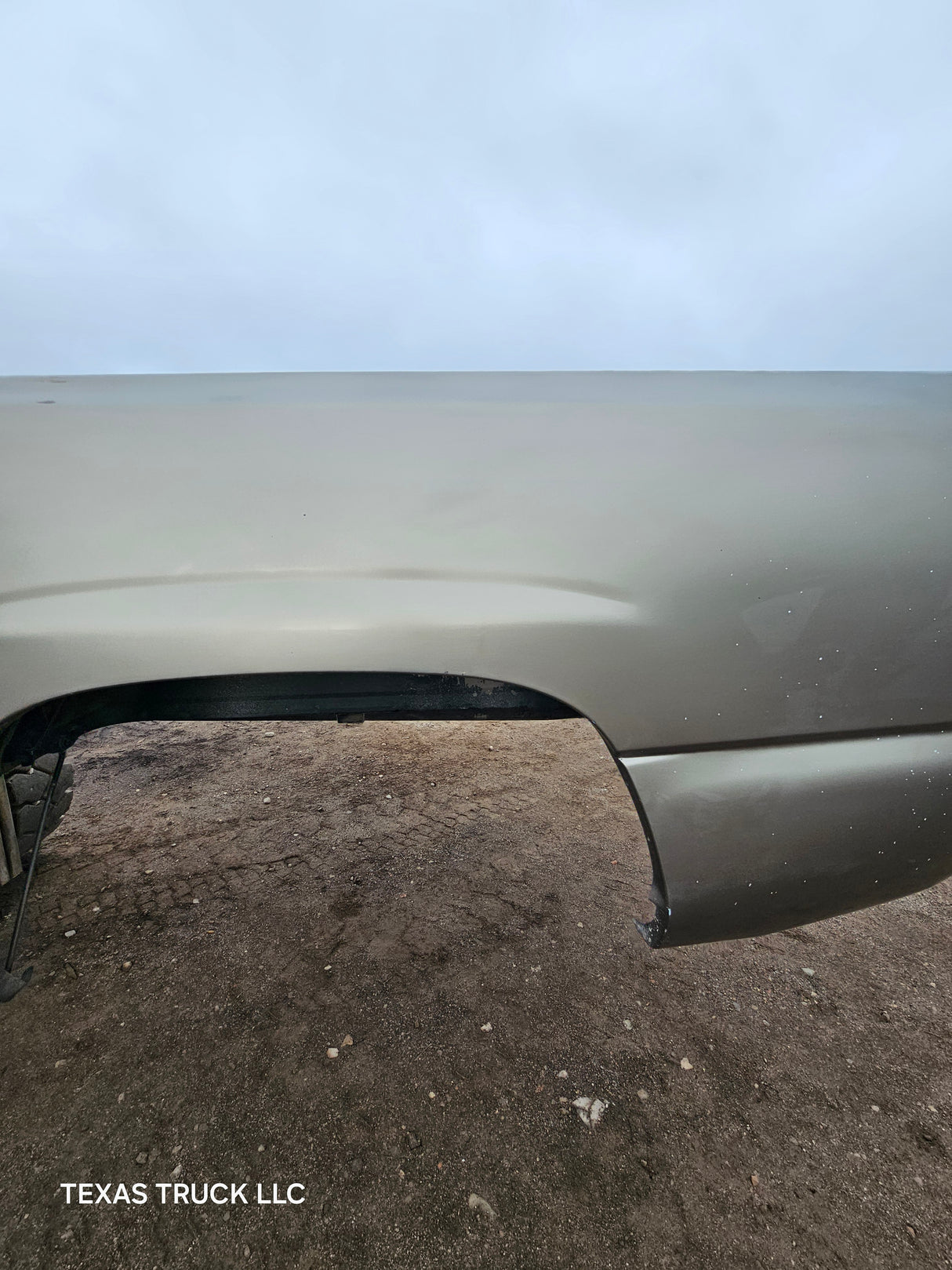 1999-2007 Chevrolet Silverado / GMC Sierra 1500 2500 3500 HD 6' 6" Short Truck Bed - Pewter