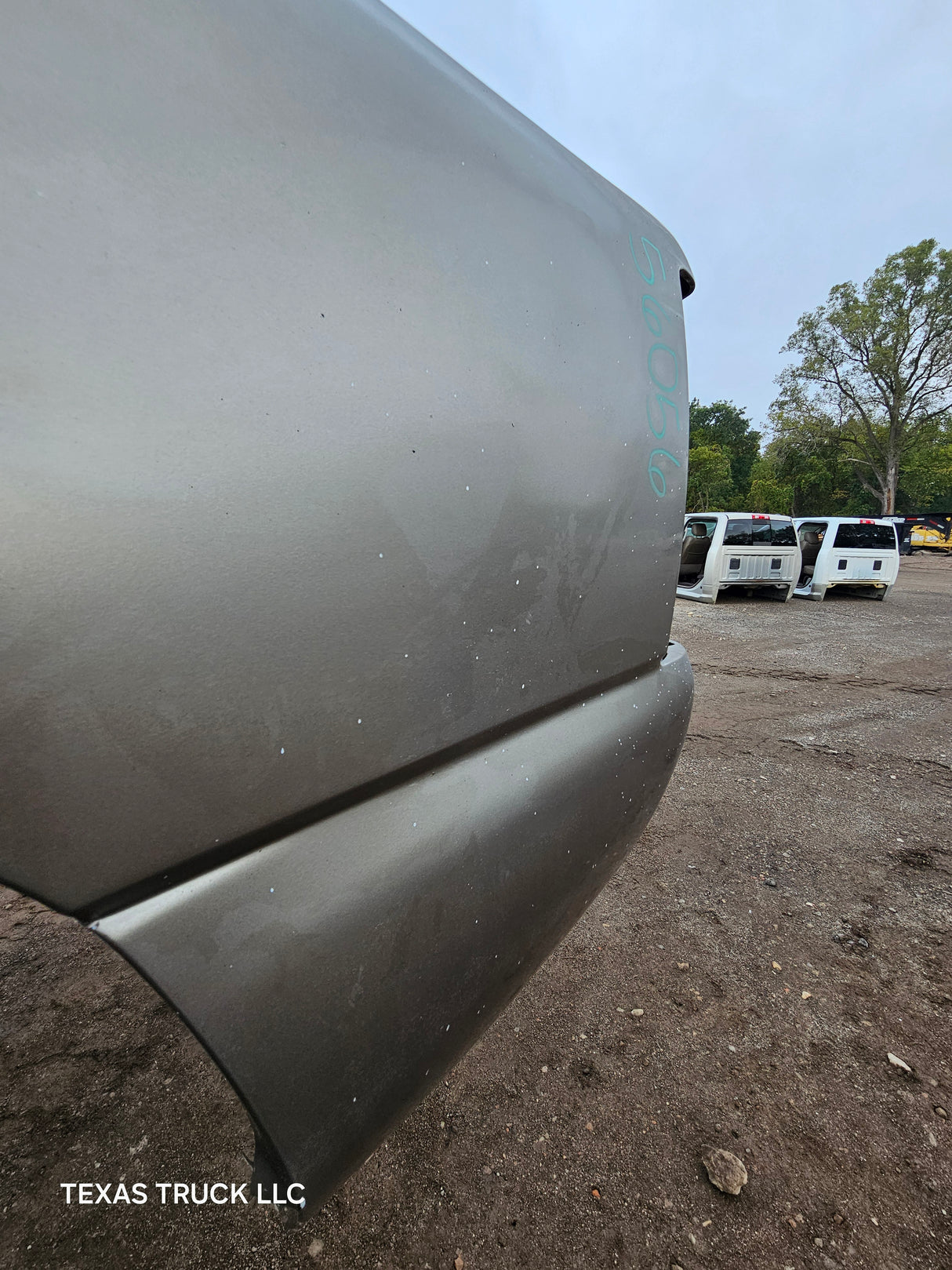 1999-2007 Chevrolet Silverado / GMC Sierra 1500 2500 3500 HD 6' 6" Short Truck Bed - Pewter
