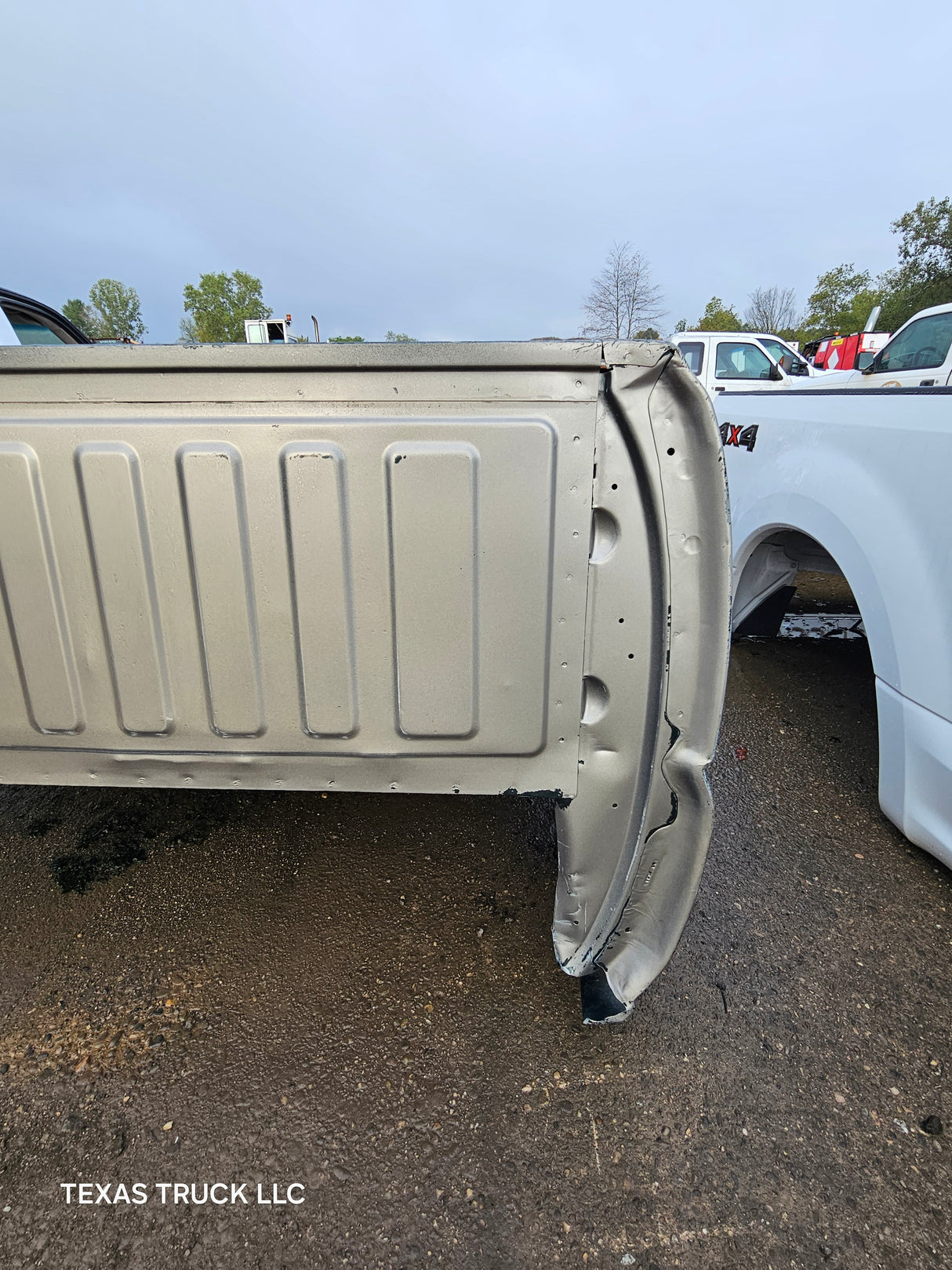 1999-2007 Chevrolet Silverado / GMC Sierra 1500 2500 3500 HD 6' 6" Short Truck Bed - Pewter
