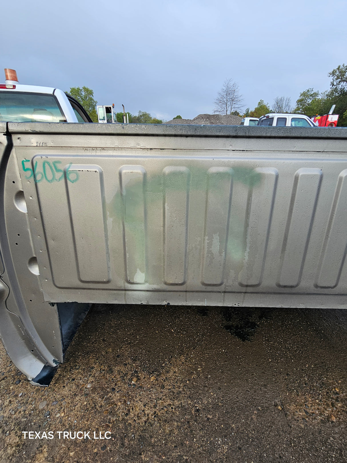 1999-2007 Chevrolet Silverado / GMC Sierra 1500 2500 3500 HD 6' 6" Short Truck Bed - Pewter