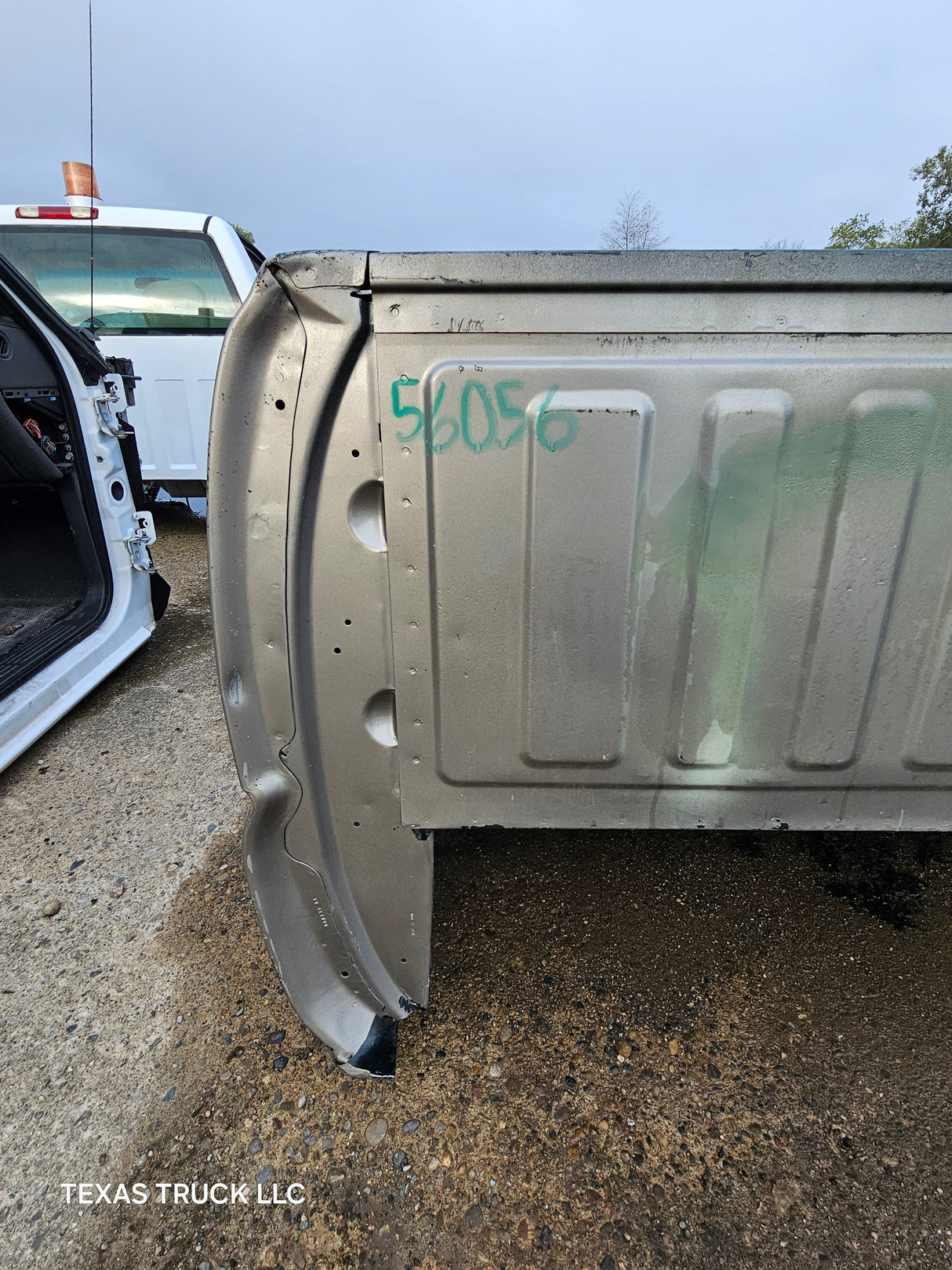 1999-2007 Chevrolet Silverado / GMC Sierra 1500 2500 3500 HD 6' 6" Short Truck Bed - Pewter