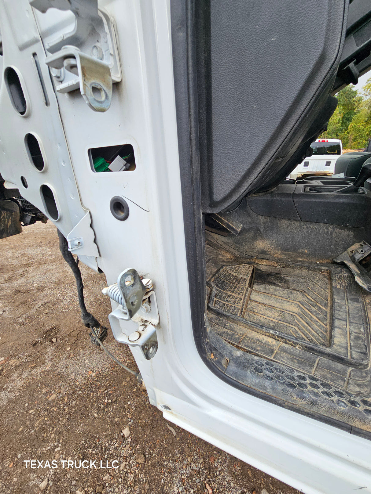 2009-2018 Dodge Ram 1500 4th Gen Crew Cab Cummins Cab - White