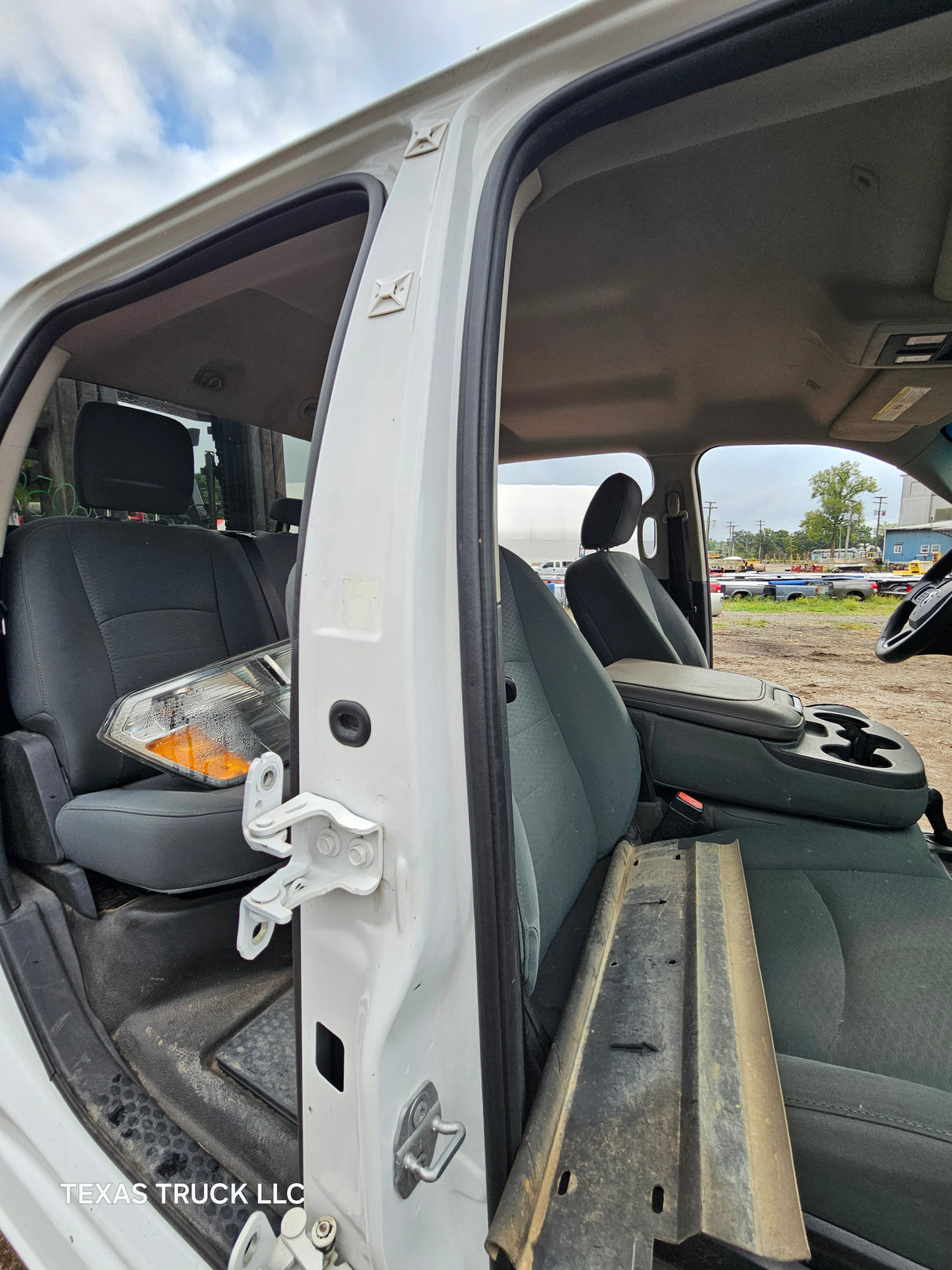2009-2018 Dodge Ram 1500 4th Gen Crew Cab Cummins Cab - White