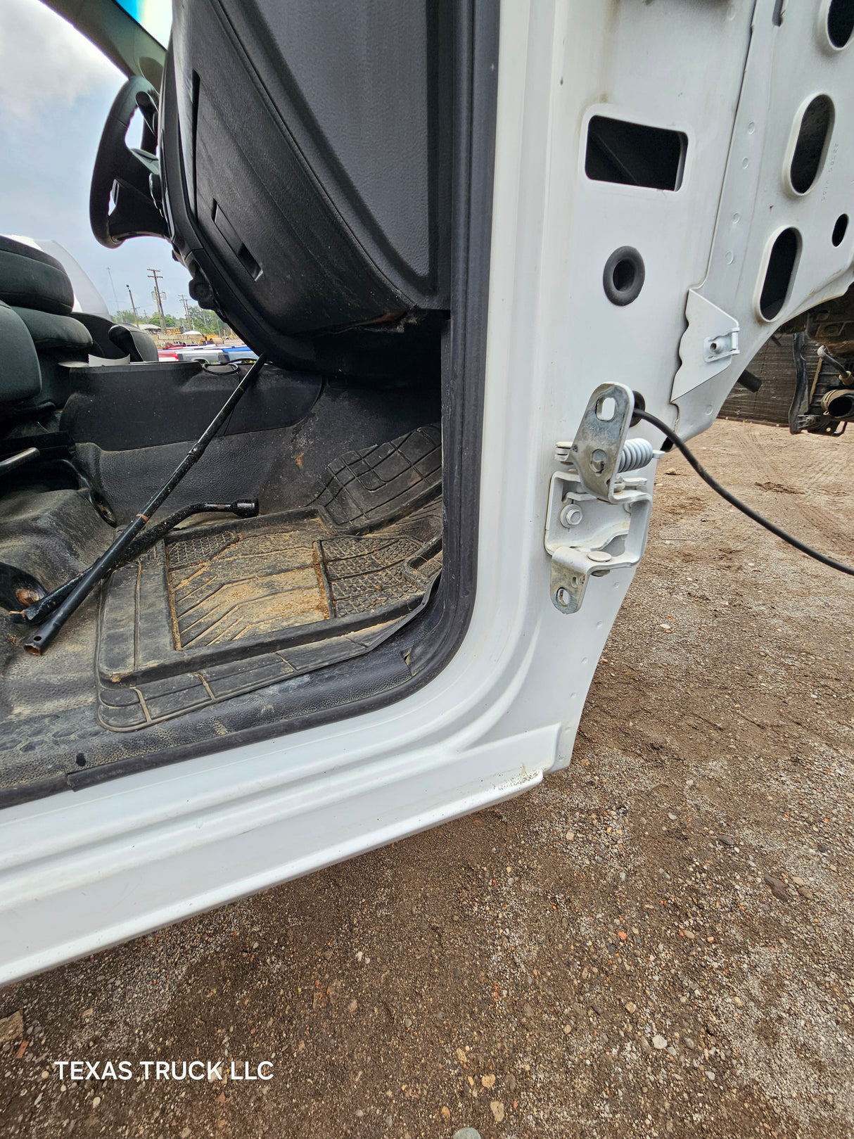 2009-2018 Dodge Ram 1500 4th Gen Crew Cab Cummins Cab - White