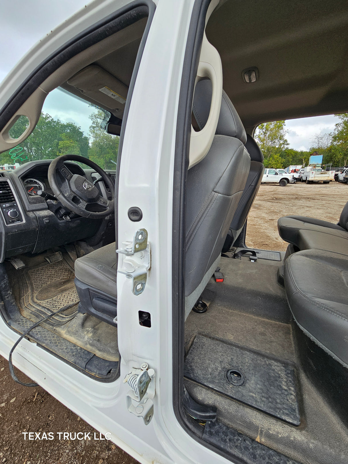 2009-2018 Dodge Ram 1500 4th Gen Crew Cab Cab - Bright White