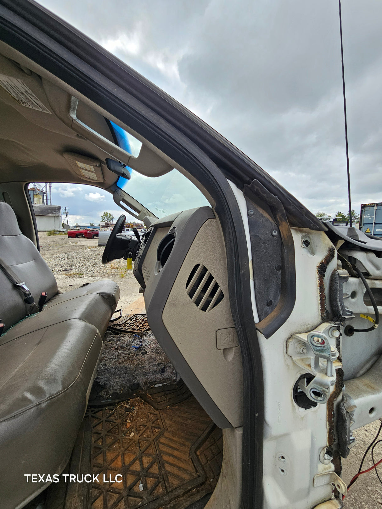 2008-2010 Ford Super Duty F250 F350 F450 F550 Regular Cab 2 door