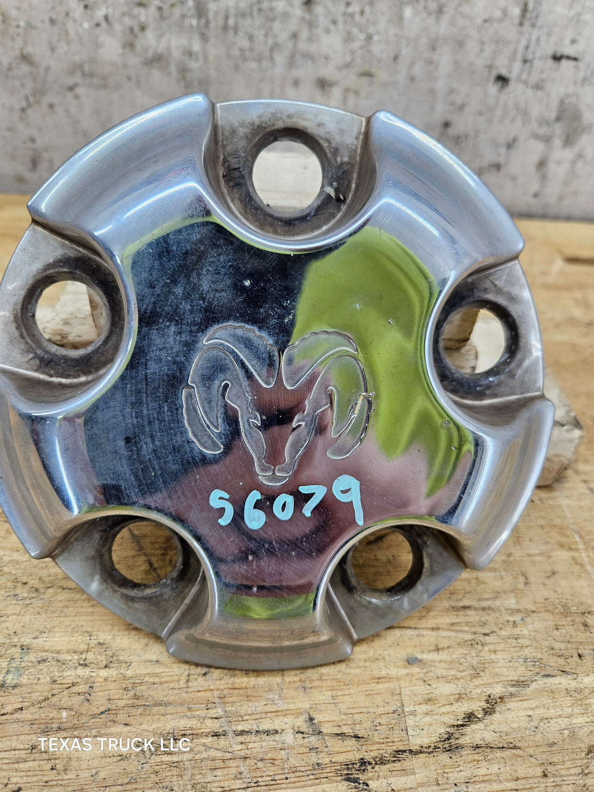 2002-2008 Dodge Ram 1500 OEM Center Wheel Cap Hub Cap 3rd Gen