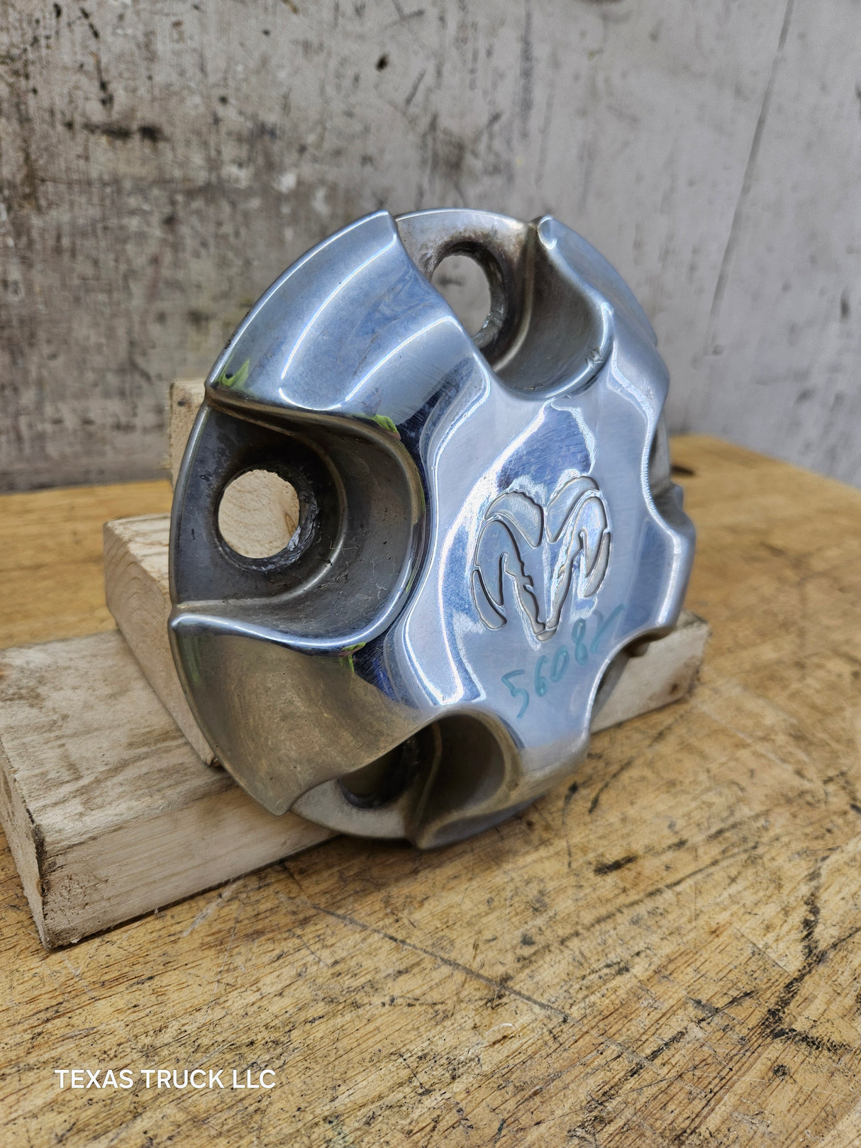 2002-2008 Dodge Ram 1500 OEM Center Wheel Cap Hub Cap 3rd Gen