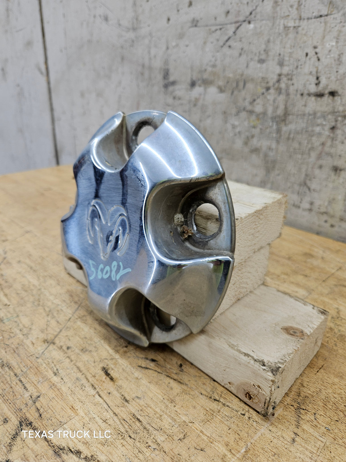 2002-2008 Dodge Ram 1500 OEM Center Wheel Cap Hub Cap 3rd Gen