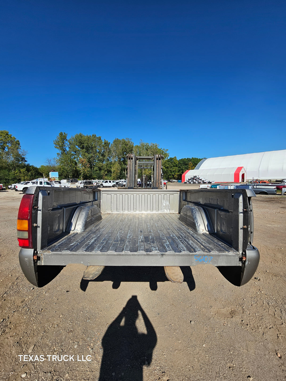 1999-2007 Chevrolet Silverado / GMC Sierra 1500 2500 3500 HD 6' 6" Short Truck Bed