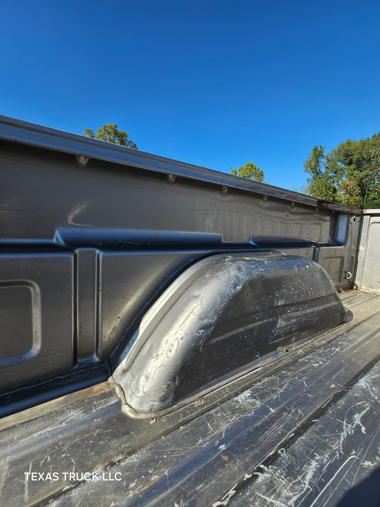 1999-2007 Chevrolet Silverado / GMC Sierra 1500 2500 3500 HD 6' 6" Short Truck Bed