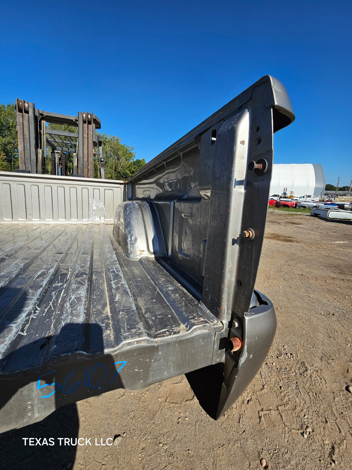 1999-2007 Chevrolet Silverado / GMC Sierra 1500 2500 3500 HD 6' 6" Short Truck Bed