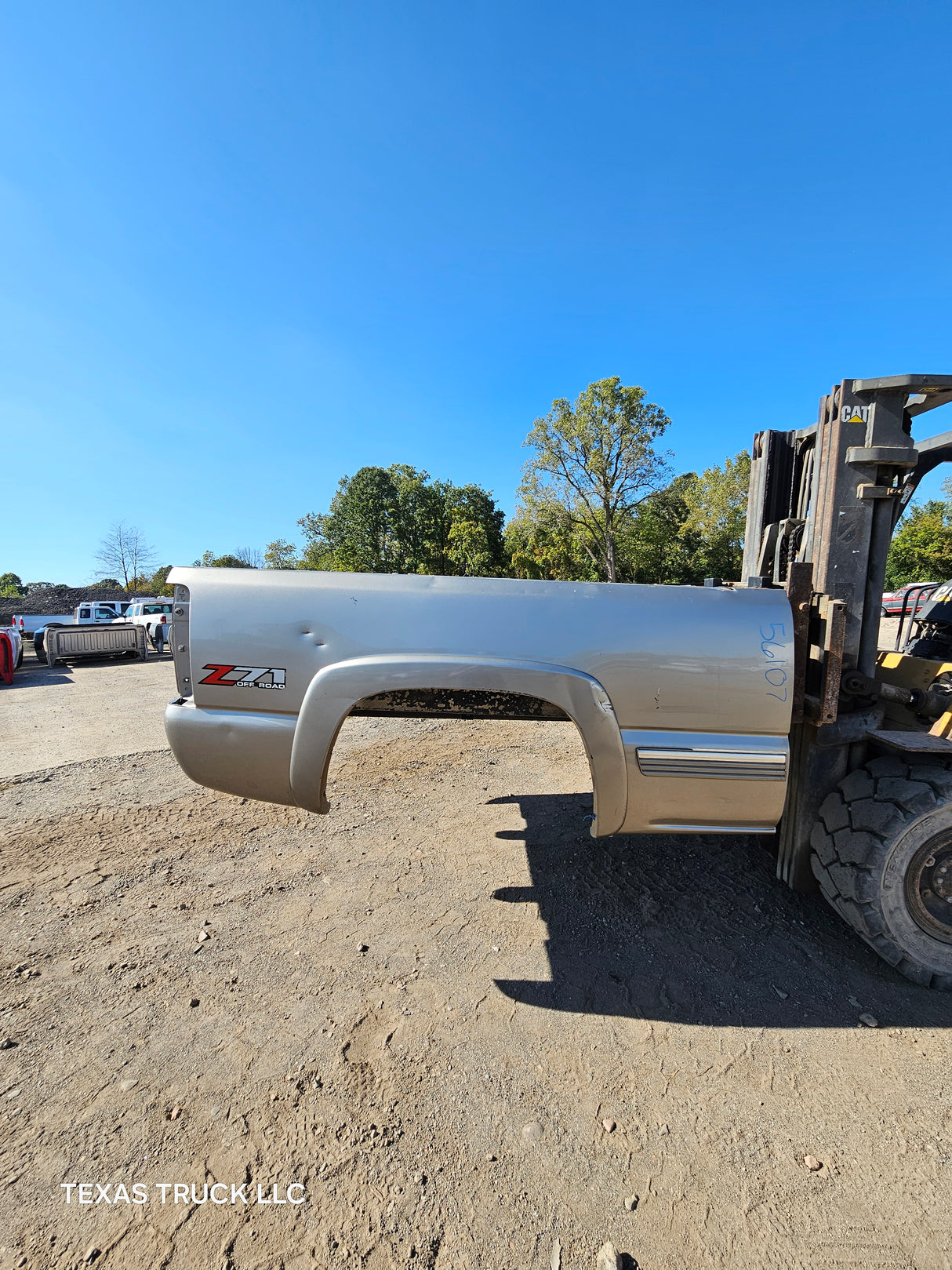 1999-2007 Chevrolet Silverado / GMC Sierra 1500 2500 3500 HD 6' 6" Short Truck Bed