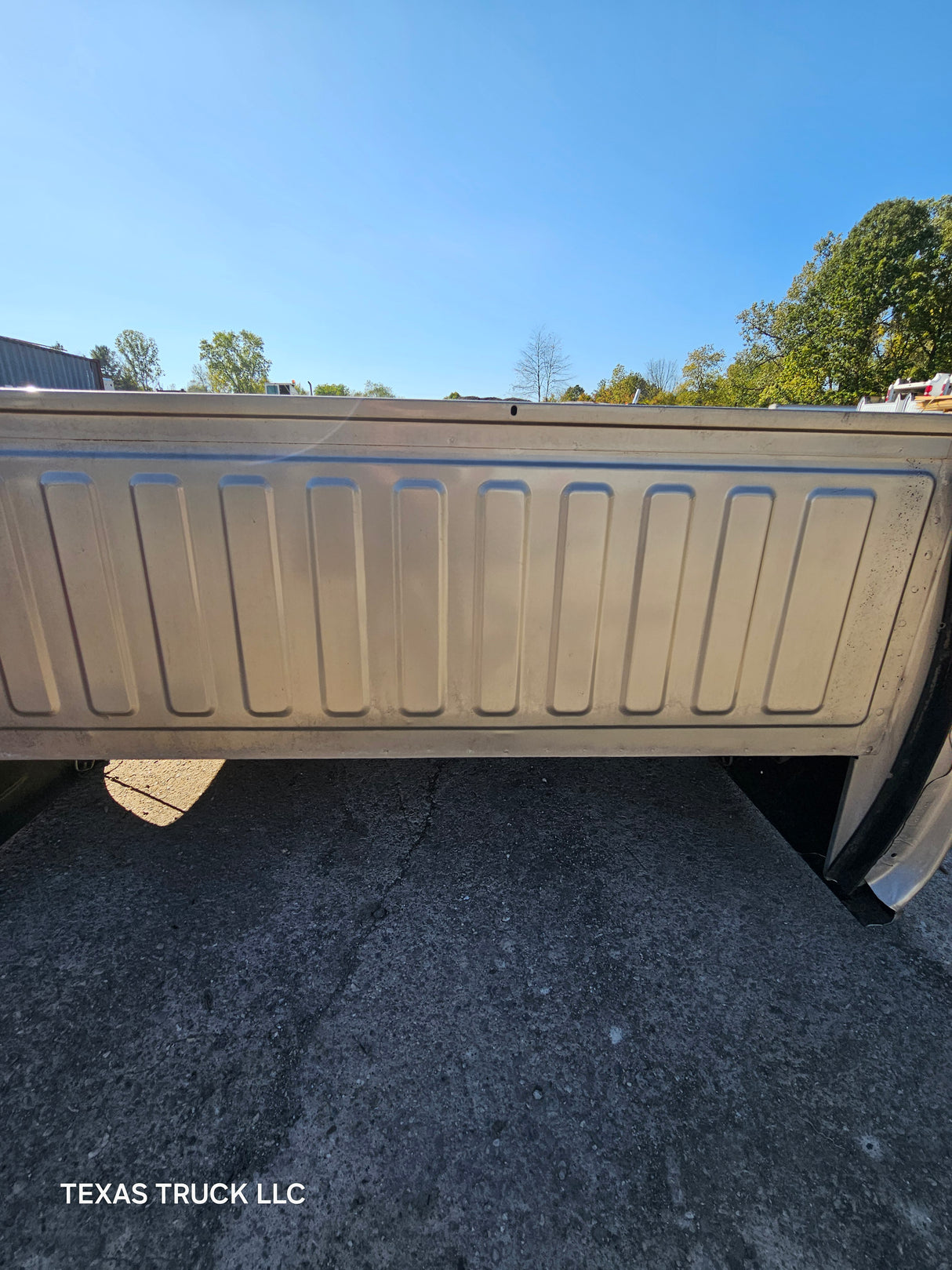 1999-2007 Chevrolet Silverado / GMC Sierra 1500 2500 3500 HD 6' 6" Short Truck Bed