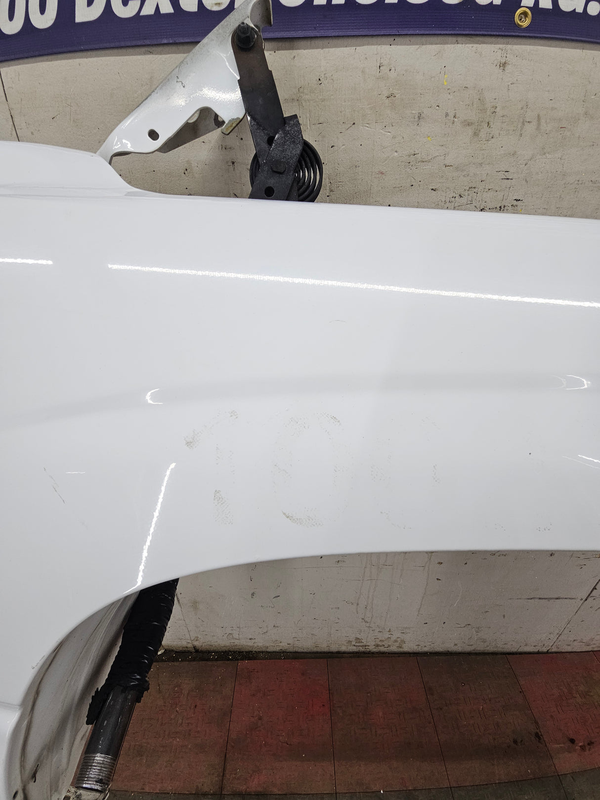 1999-2002 Chevrolet Silverado / Tahoe / Suburban 1500 2500 3500 HD Passenger Front Fender - White