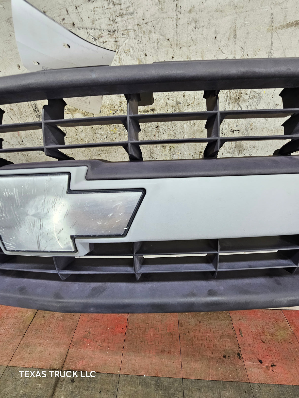 1999-2002 Chevrolet Silverado 1500 2500 3500 Grill OEM