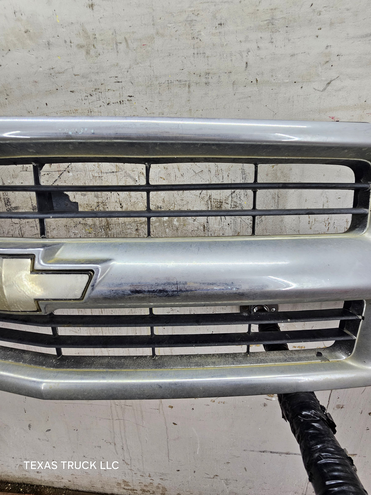 1994-1998 Chevrolet Silverado 1500 2500 3500 Grill OEM