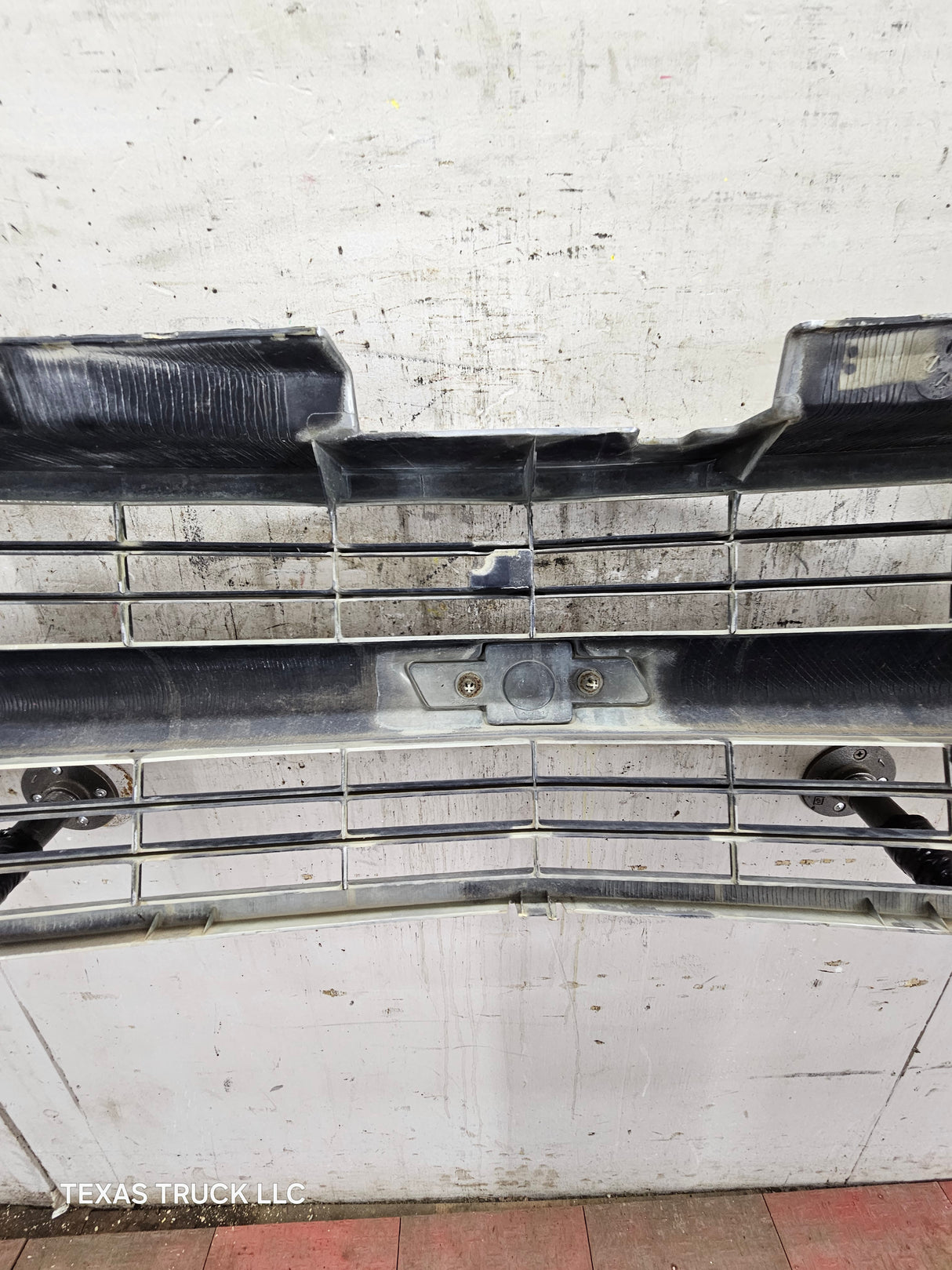 1994-1998 Chevrolet Silverado 1500 2500 3500 Grill OEM