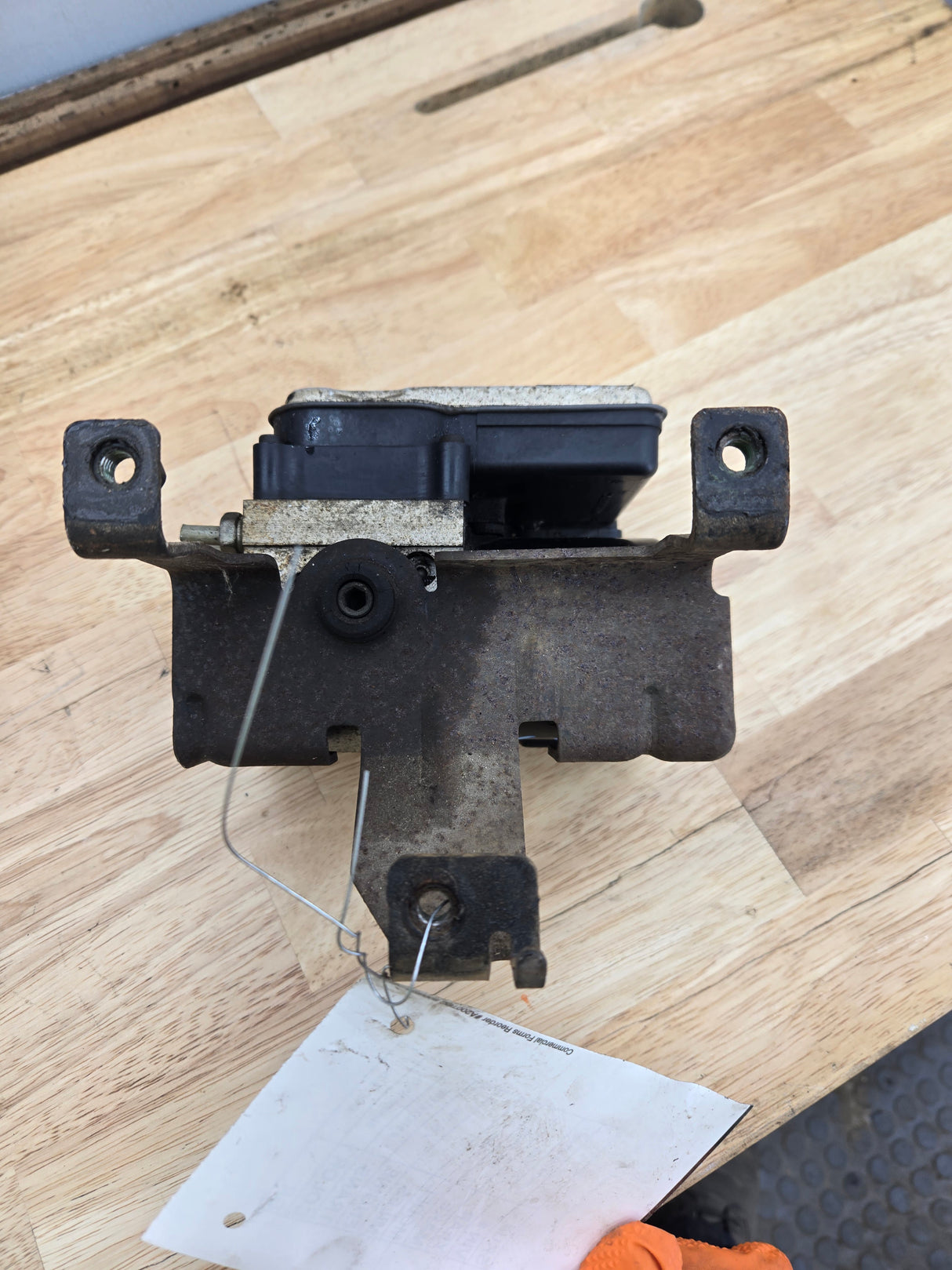 2003-2005 GMC Sierra 1500 ABS Pump Module Control Assembly